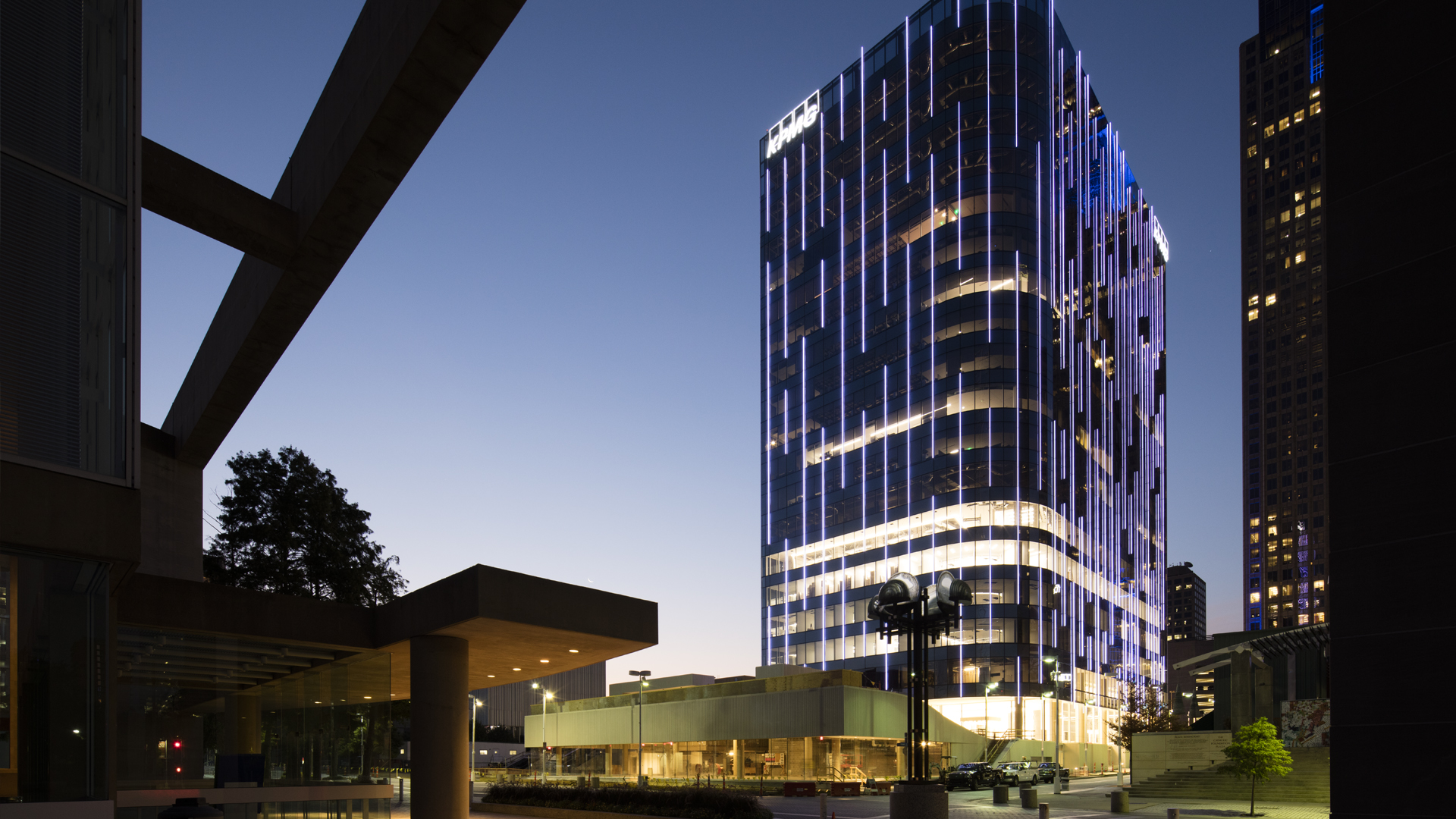 Located in Downtown Dallas in the Arts District